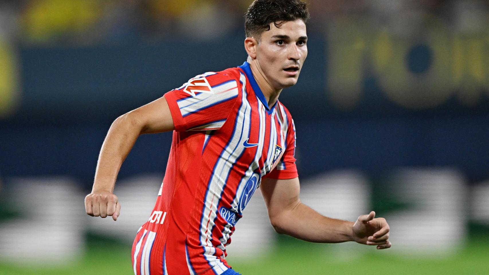 Julián Álvarez, durante un partido con el Atlético de Madrid.