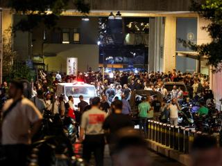 Entrada del hospital de la Universidad Americana de Beirut este martes.