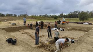 Imágenes de las excavaciones en el Cerro del Villar de Málaga.