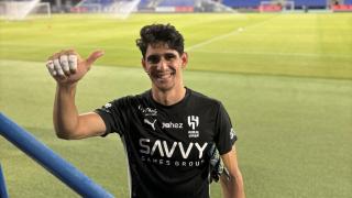 Yassine Bounou antes de un entrenamiento con el Al Hilal en Riad, Arabia Saudí.