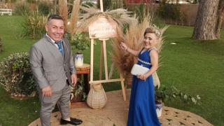 Trini, fundadora de A Tu Altura Moda, junto a su pareja, José. EE