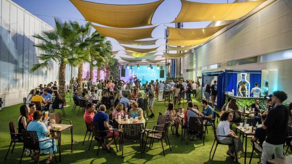 Terraza Marmarella en Alicante Gastronómica.