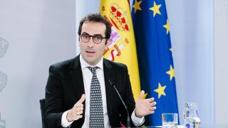 EuropaPress_6275909_ministro_economia_comercio_empresa_carlos_cuerpo_rueda_prensa_posterior