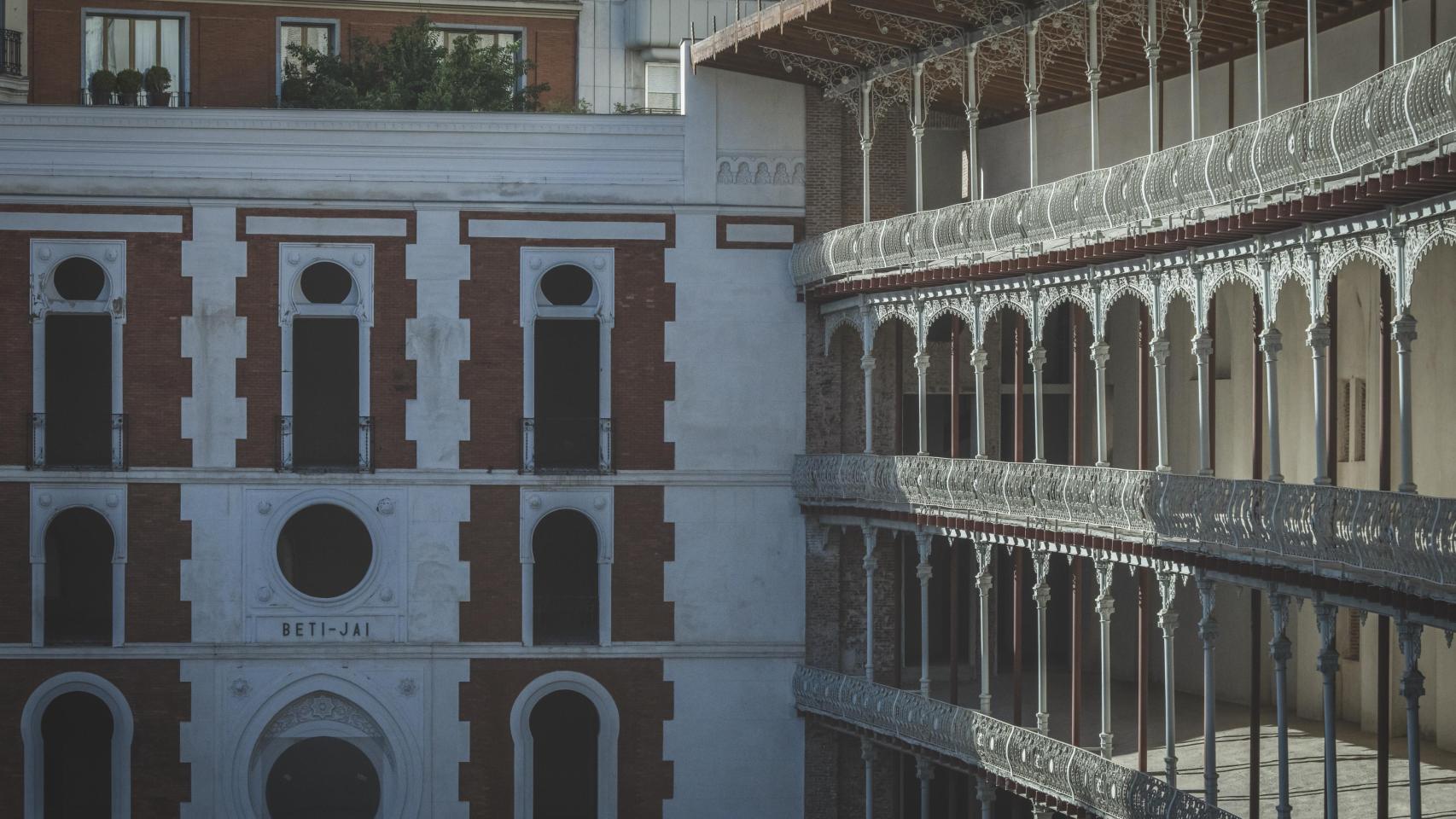 La pelota vasca vuelve al frontón Beti Jai de Madrid 109 años después y tras una recuperación histórica