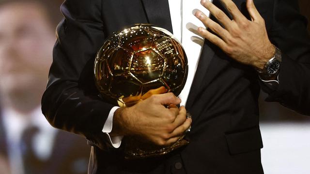 Rodri Hernández recibe el Balón de Oro 2024