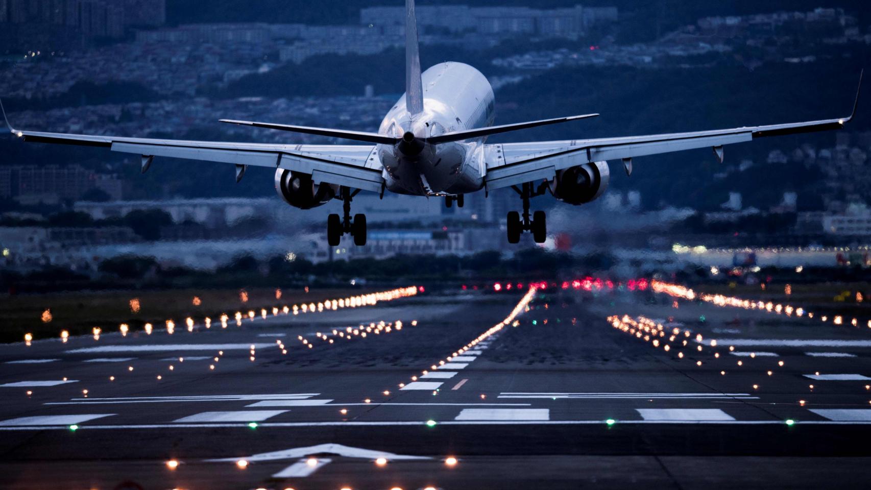 Imagen de un avión en un aeropuerto de EEUU.
