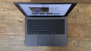 Los MacBook Pro 2026 cambiarán para siempre: incorporarían pantallas táctiles por primera vez, según expertos