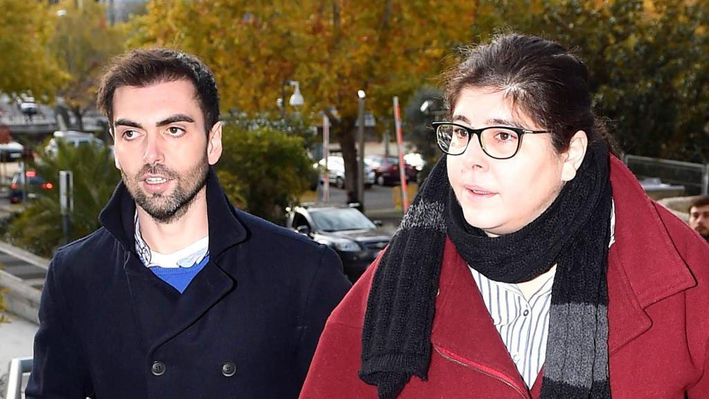 Zeus Tous junto a su hermana, Thais, en una imagen tomada en noviembre de 2017.