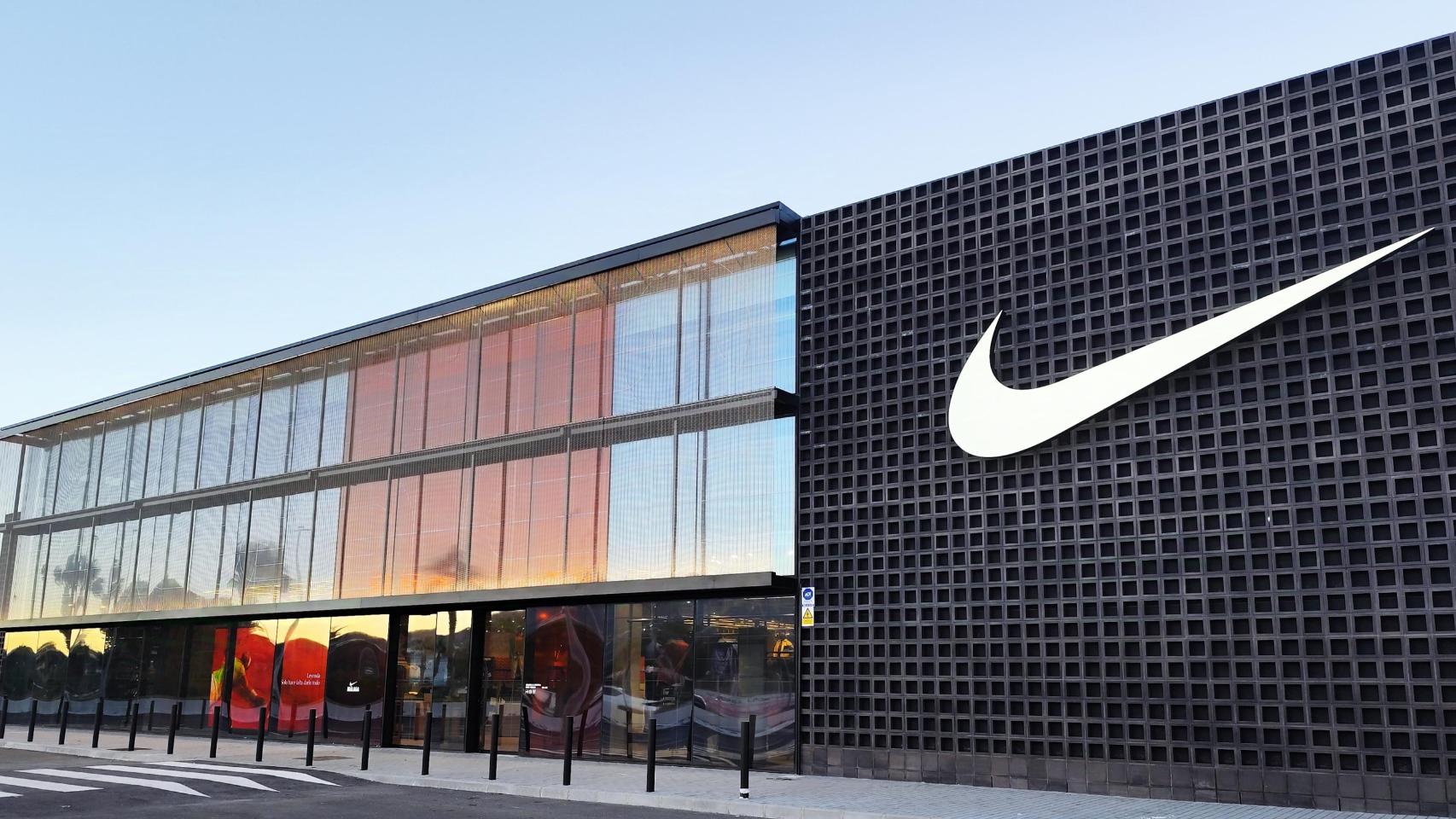 Shopping Centre Nike Store Malaga Plaza Mayor Plaza Mayor Nike