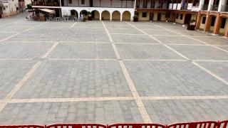 Imagen de la Plaza de la Constitución de Pinto antes de convertirse en un marcoparking.