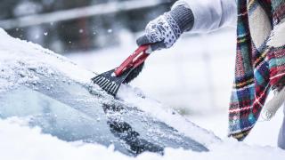 invento-quitar-hielo-parabrisas