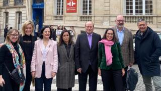 Transparencia exige al Gobierno que haga públicos en 10 días los motivos para regalar al PNV el palacete de París