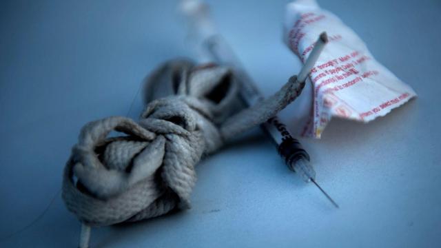 Los opioides como la heroína estaban presentes en el 90% de las muertes por drogas en los años 90.