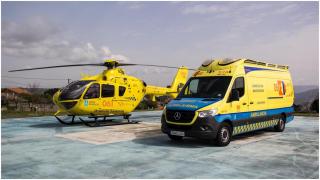 Heridas tres personas tras una colisión frontal entre dos vehículos en Lugo