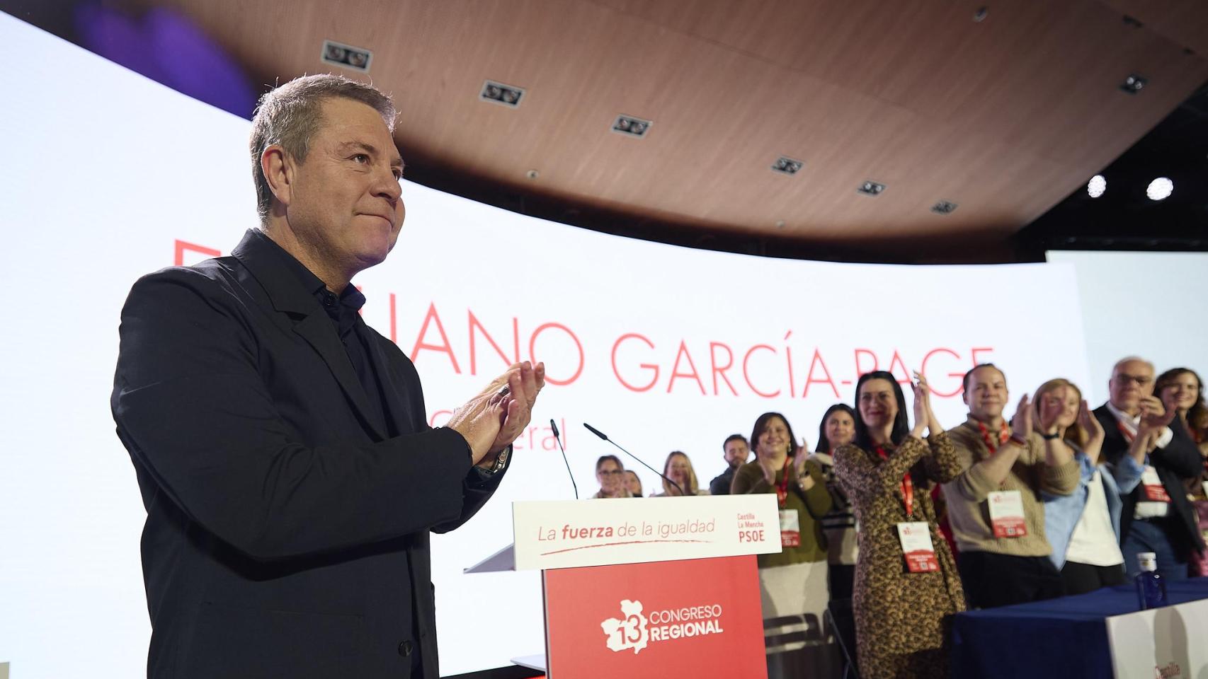 El presidente de la Junta de Castilla-La Mancha, Emiliano García-Page, este domingo en la clausura del Congreso regional del PSOE.