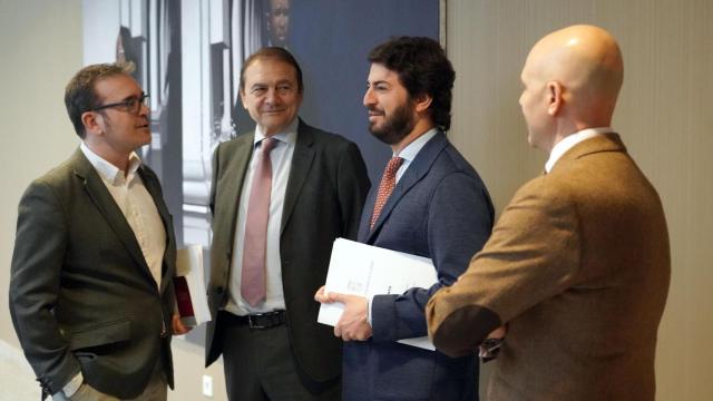 El portavoz de Vox en las Cortes, Juan García-Gallardo, antes de la Junta de Portavoces de este jueves