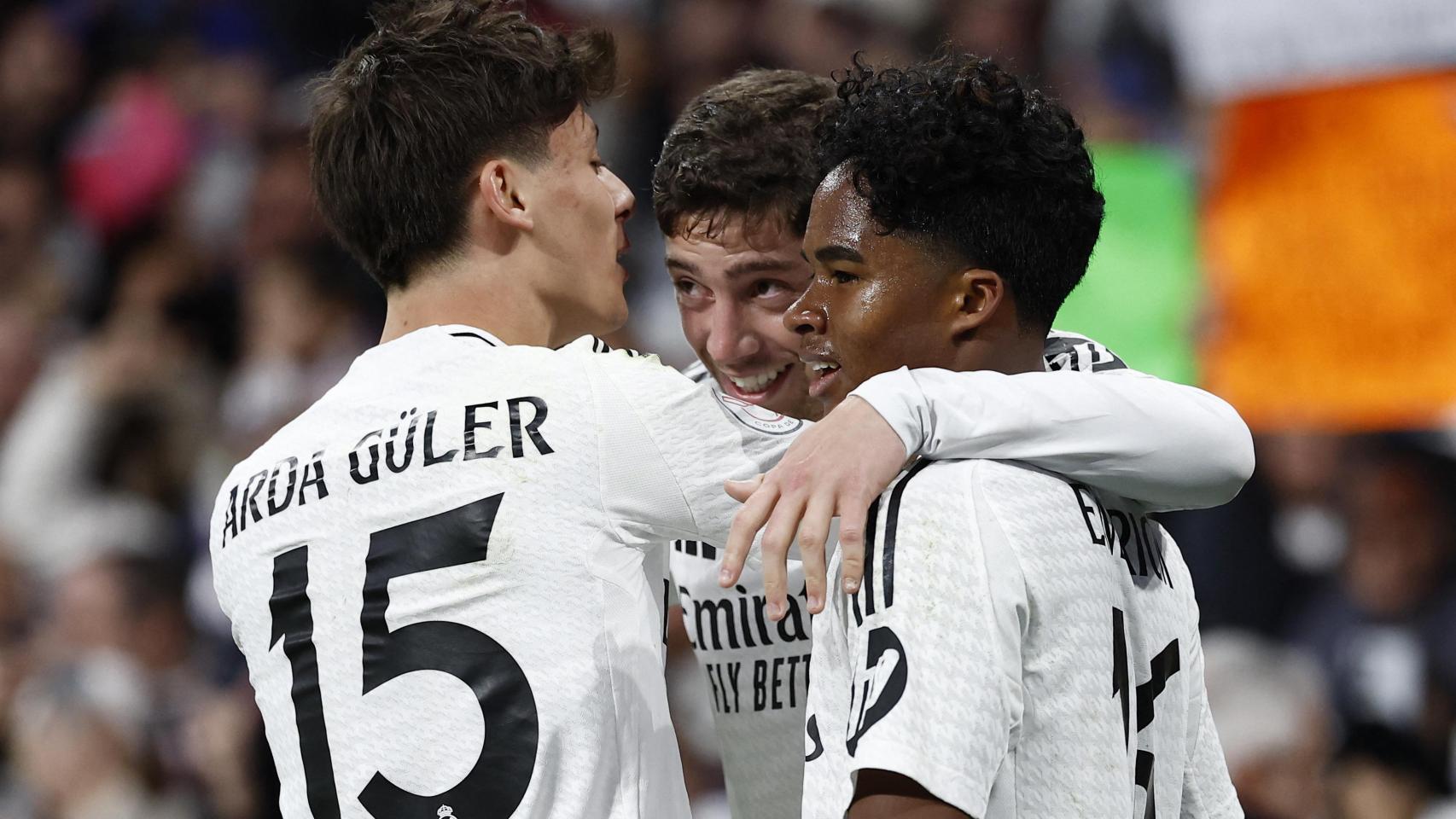 Arda Güler, Valverde y Endrick celebran un gol ante el Celta de Vigo.