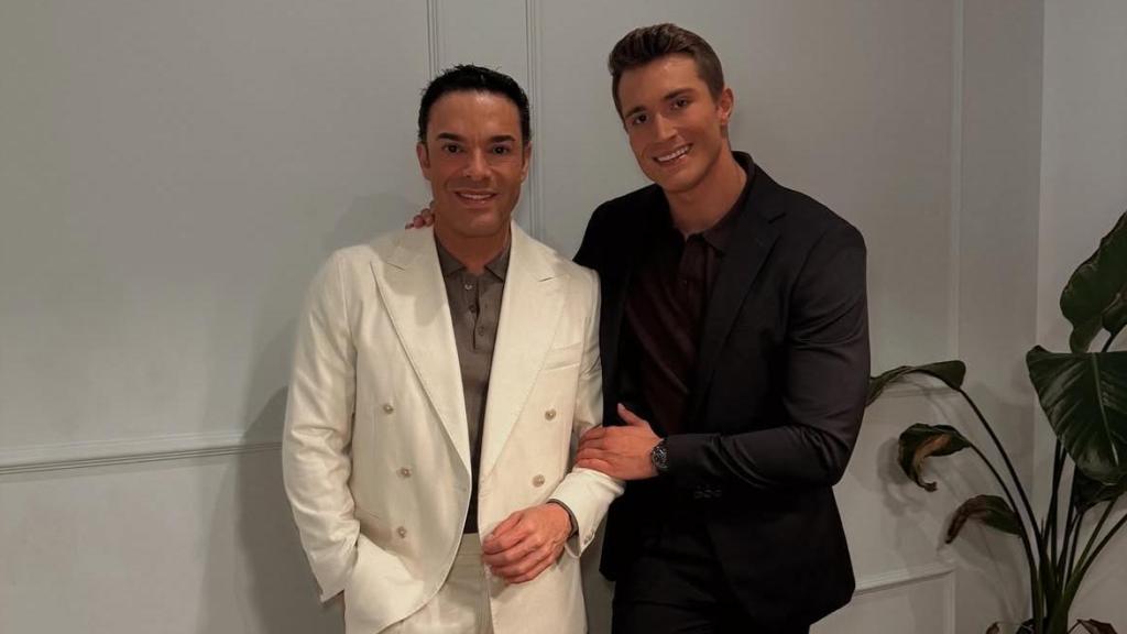 Hugo Fuertes y Antonio Rossi se despiden de su amigo.