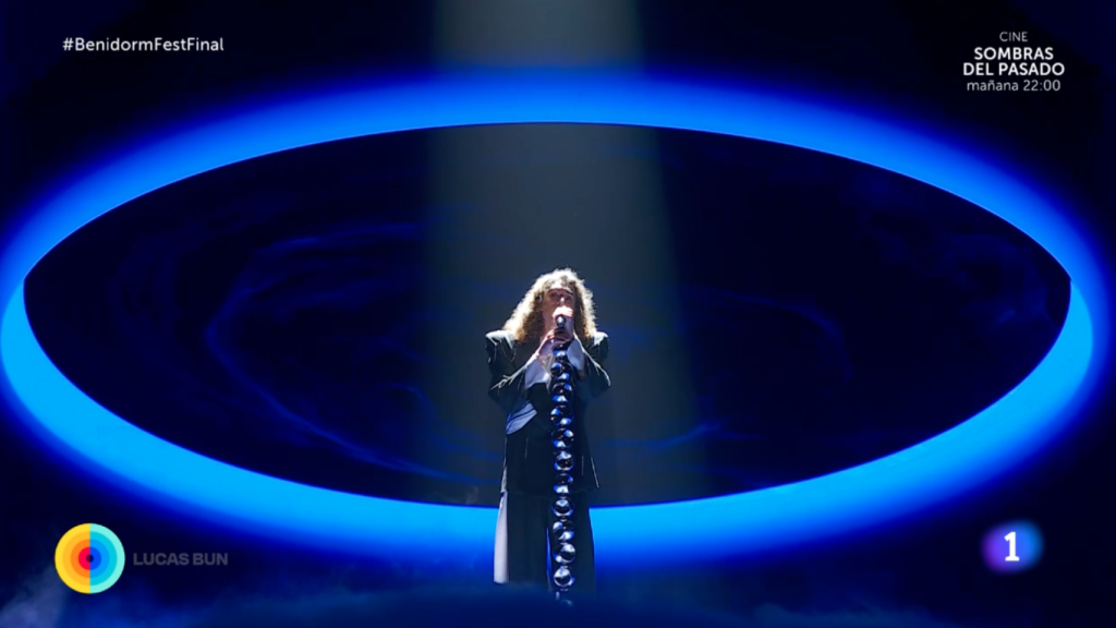 Lucas Bun en la final del Benidorm Fest 2025.