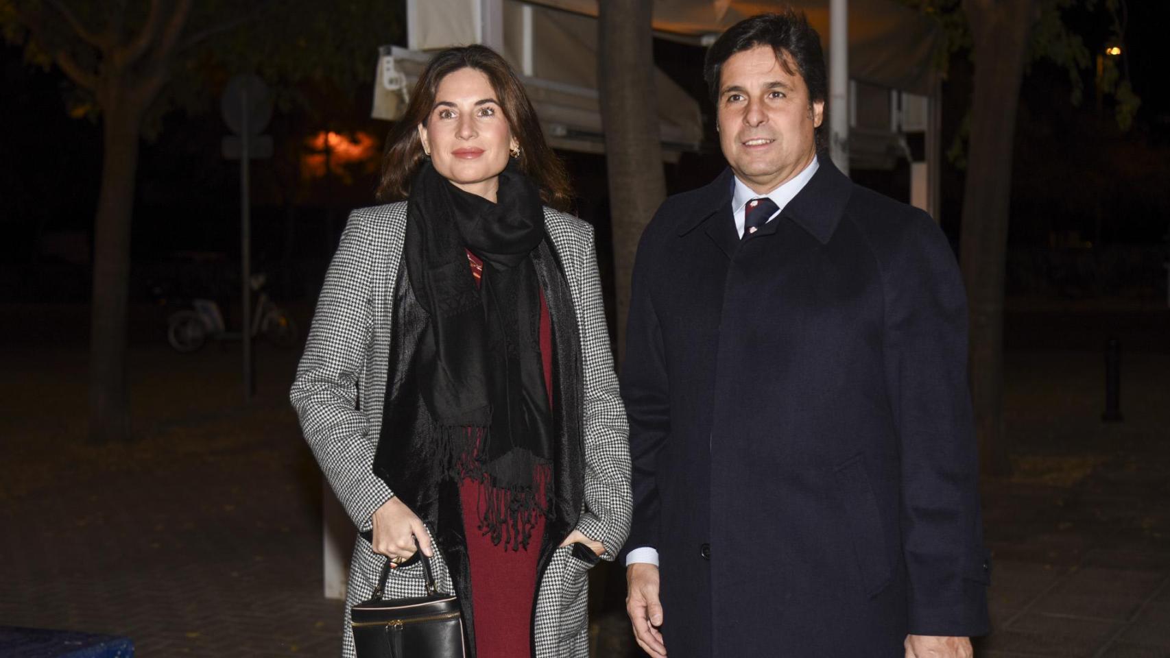 Fran Rivera presume de su esposa.