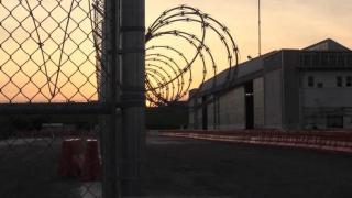 La administración Trump trabaja en un nuevo centro de detención en Louisiana: “Contendrá a los más peligrosos”