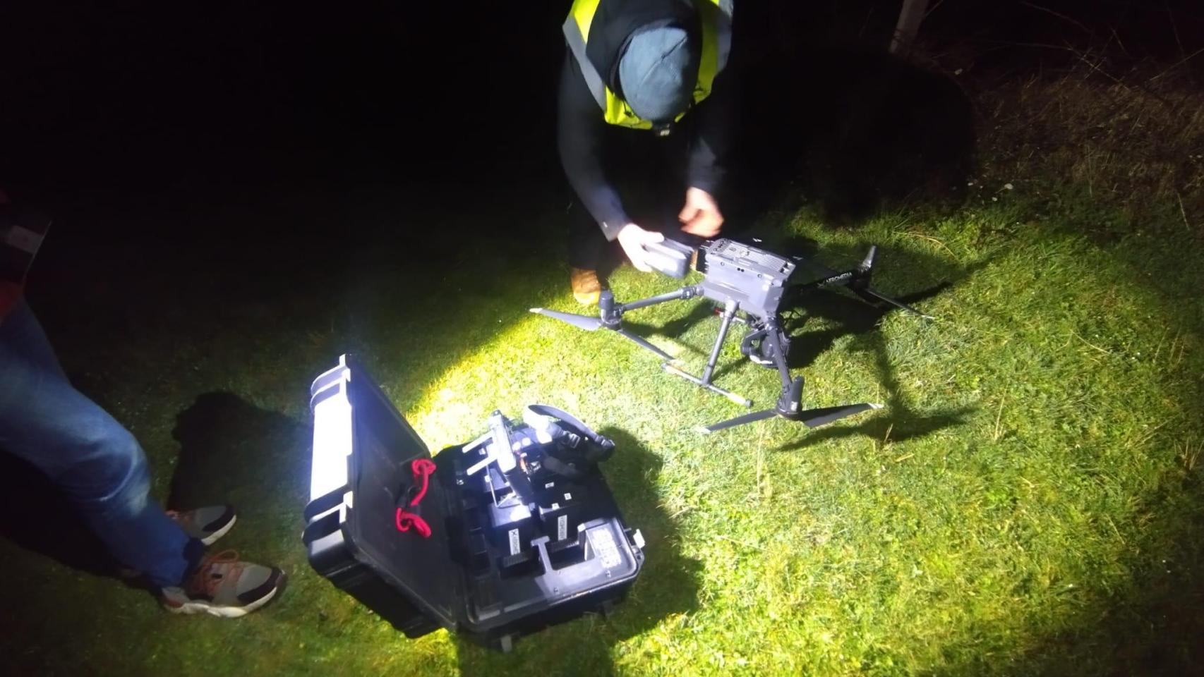 Despliegue de los drones para la búsqueda del guardia civil vallisoletano en Cantabria
