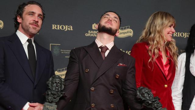 C. Tangana con sus dos Goya.