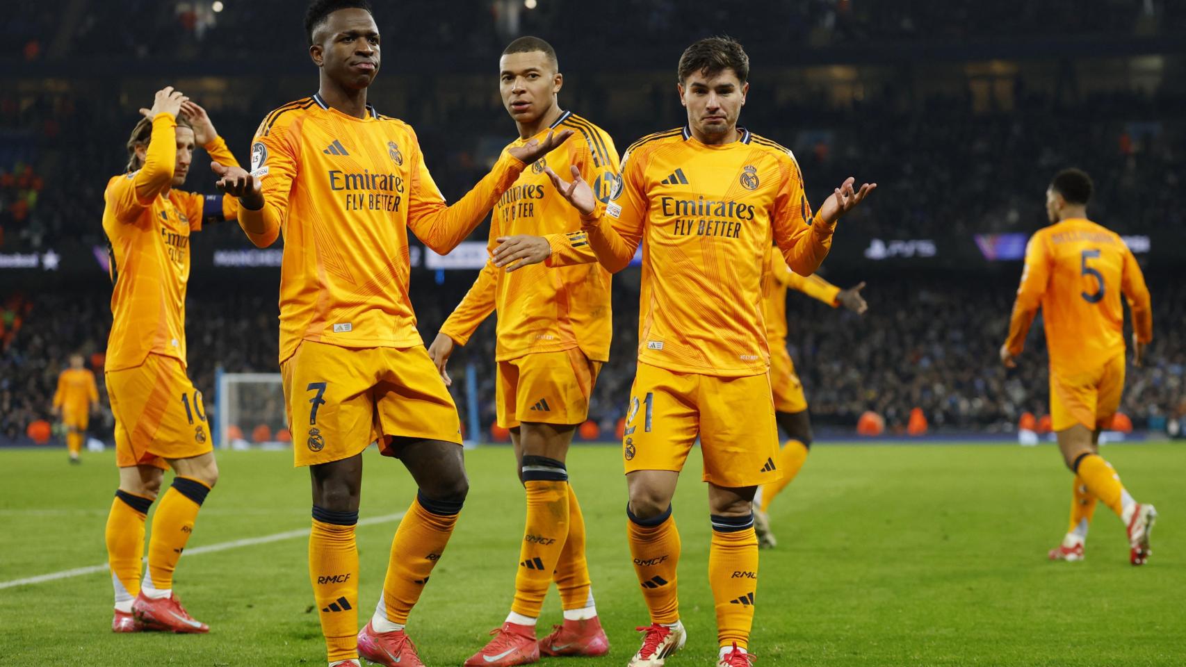 El Real Madrid celebra uno de los goles ante el Manchester City.