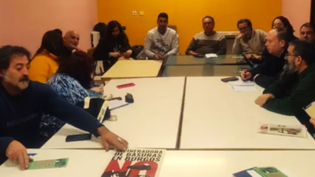 Imagen de una reunión de la plataforma Burgos Sin Incineradora