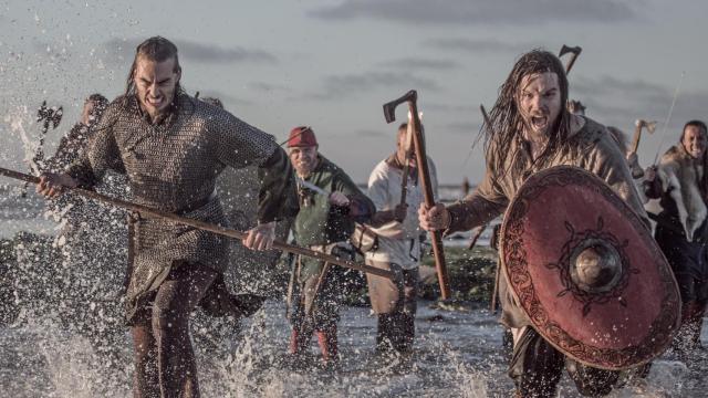Imagen de archivo de guerreros vikingos.