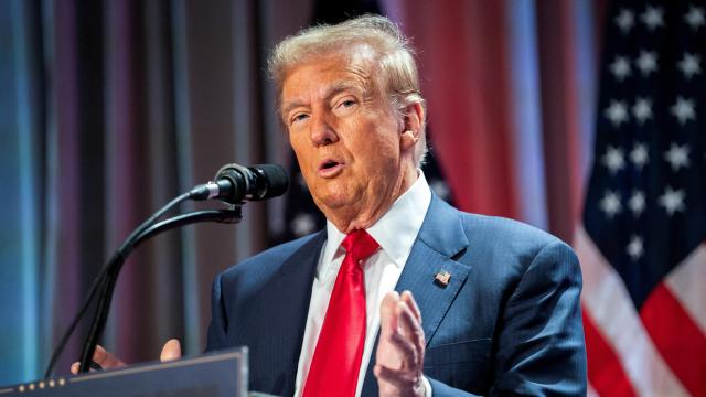 Donald Trump en una reunión en Washington.