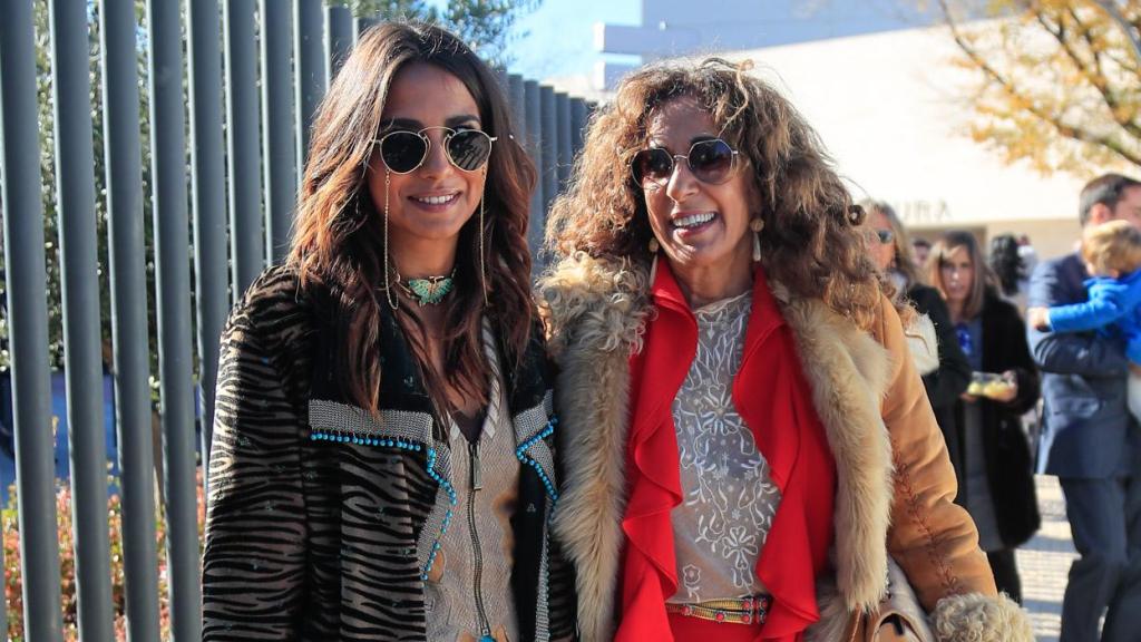 Rosario Flores tiene muy buena relación con su hija.