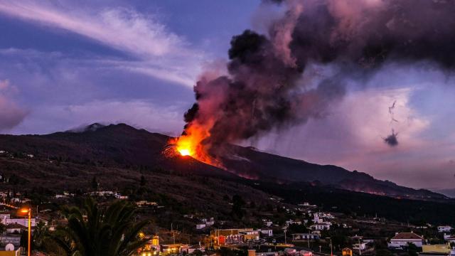 Erupción del volcán de La Palma en Cumbre Vieja.