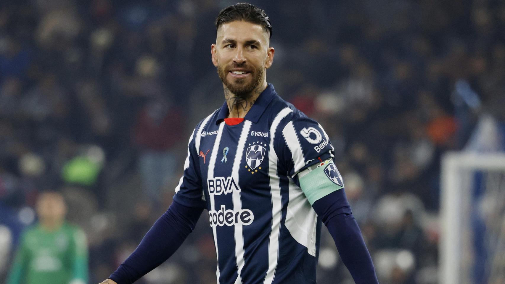 Sergio Ramos, durante su debut con Monterrey.