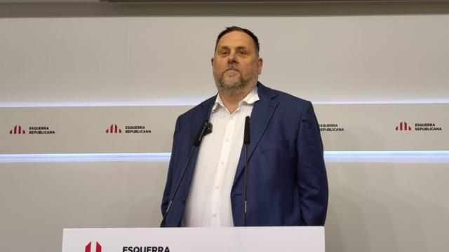 El líder de ERC, Oriol Junqueras, este lunes en rueda de prensa.