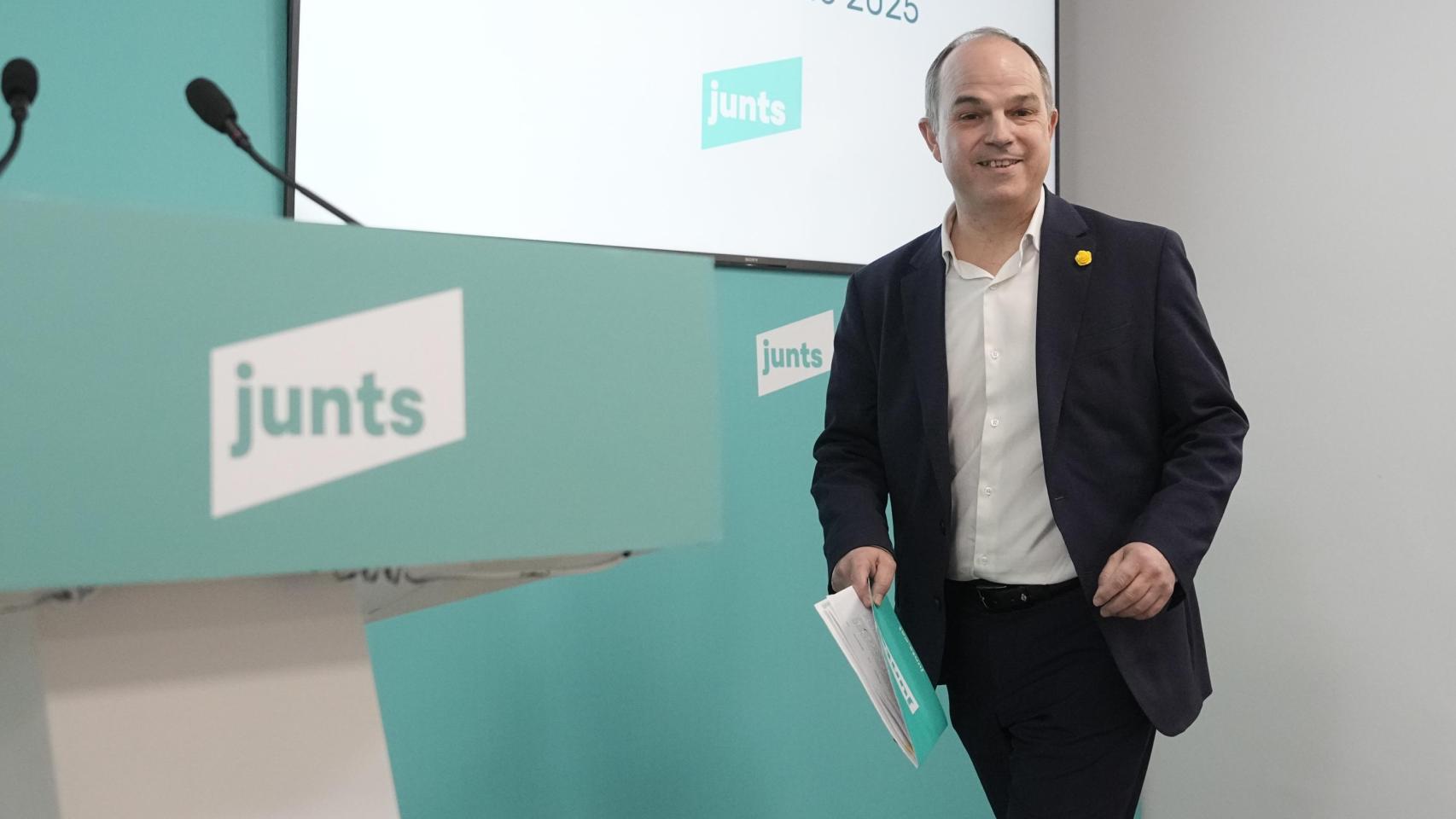 El secretario general de Junts, Jordi Turull, en la rueda de prensa del partido de este lunes.