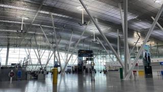 Ryanair deja la base de Santiago: estos son los vuelos que eliminará en la capital gallega