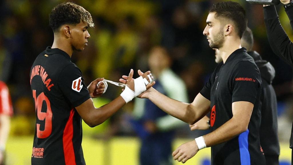 Lamine Yamal, sustituido por Ferran Torres