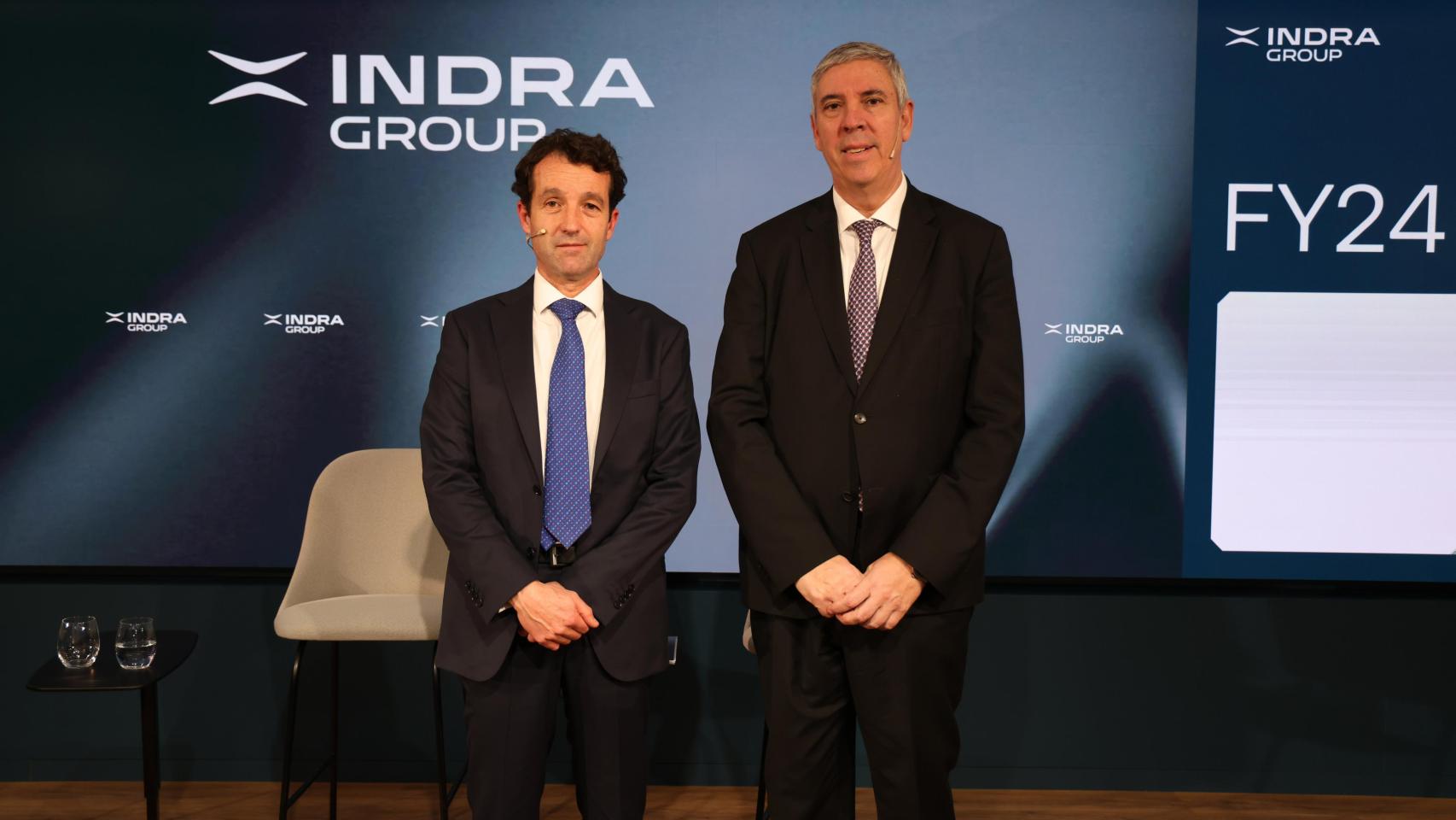 Ángel Escribano, presidente ejecutivo, y José Vicente de los Mozos, consejero delegado de Indra.