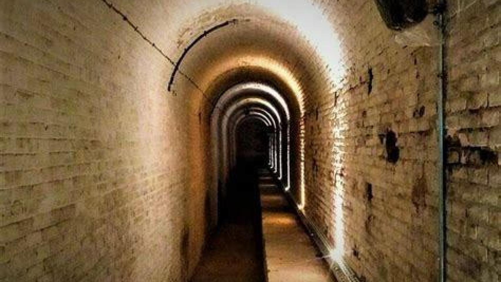 El túnel de uno de los refugios de la Guerra Civil.