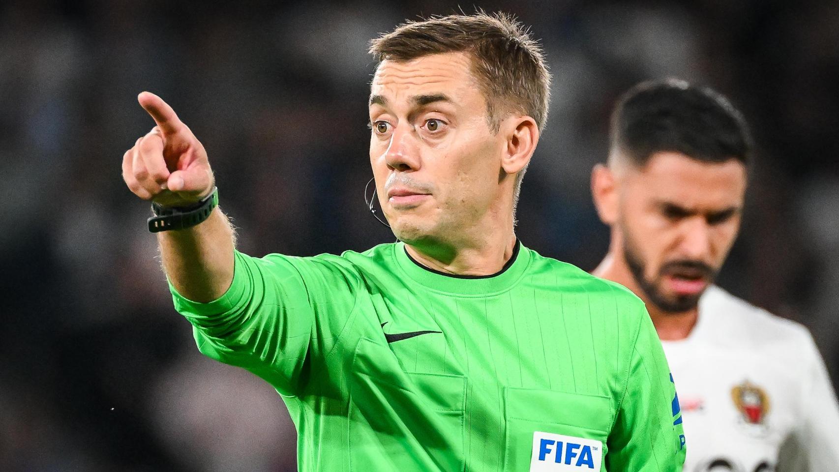 Clément Turpin, en un partido de la Ligue-1