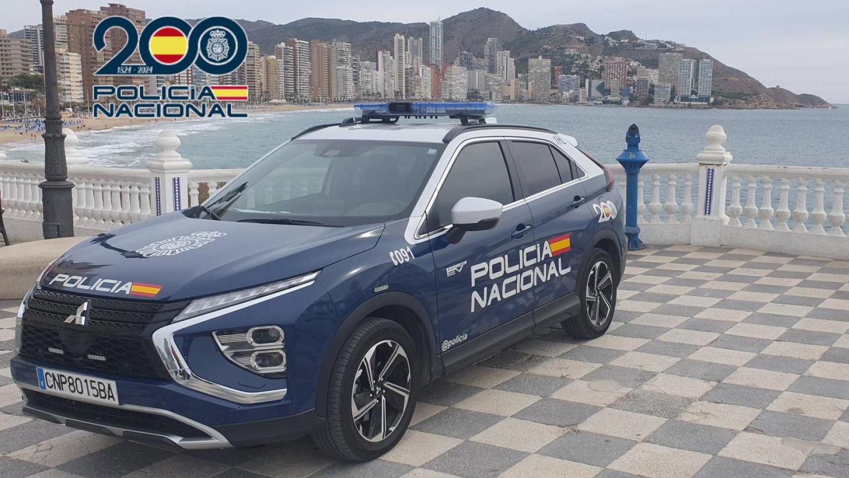 Un coche de Policía Nacional en Benidorm.