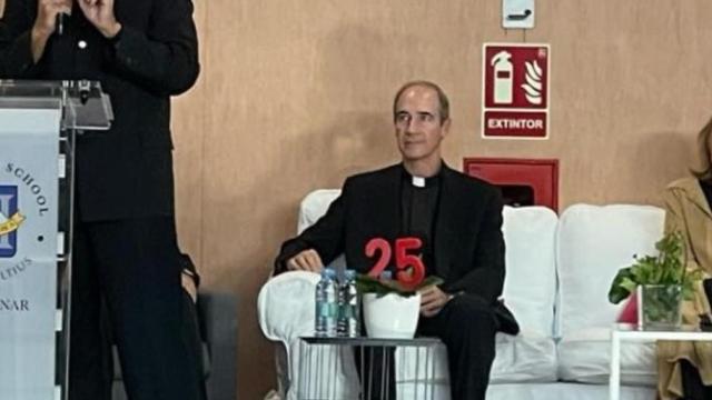 Marcelino de Andrés, el cura arrestado por el presunto abuso a una menor alumna del colegio Highlands School El Encinar.