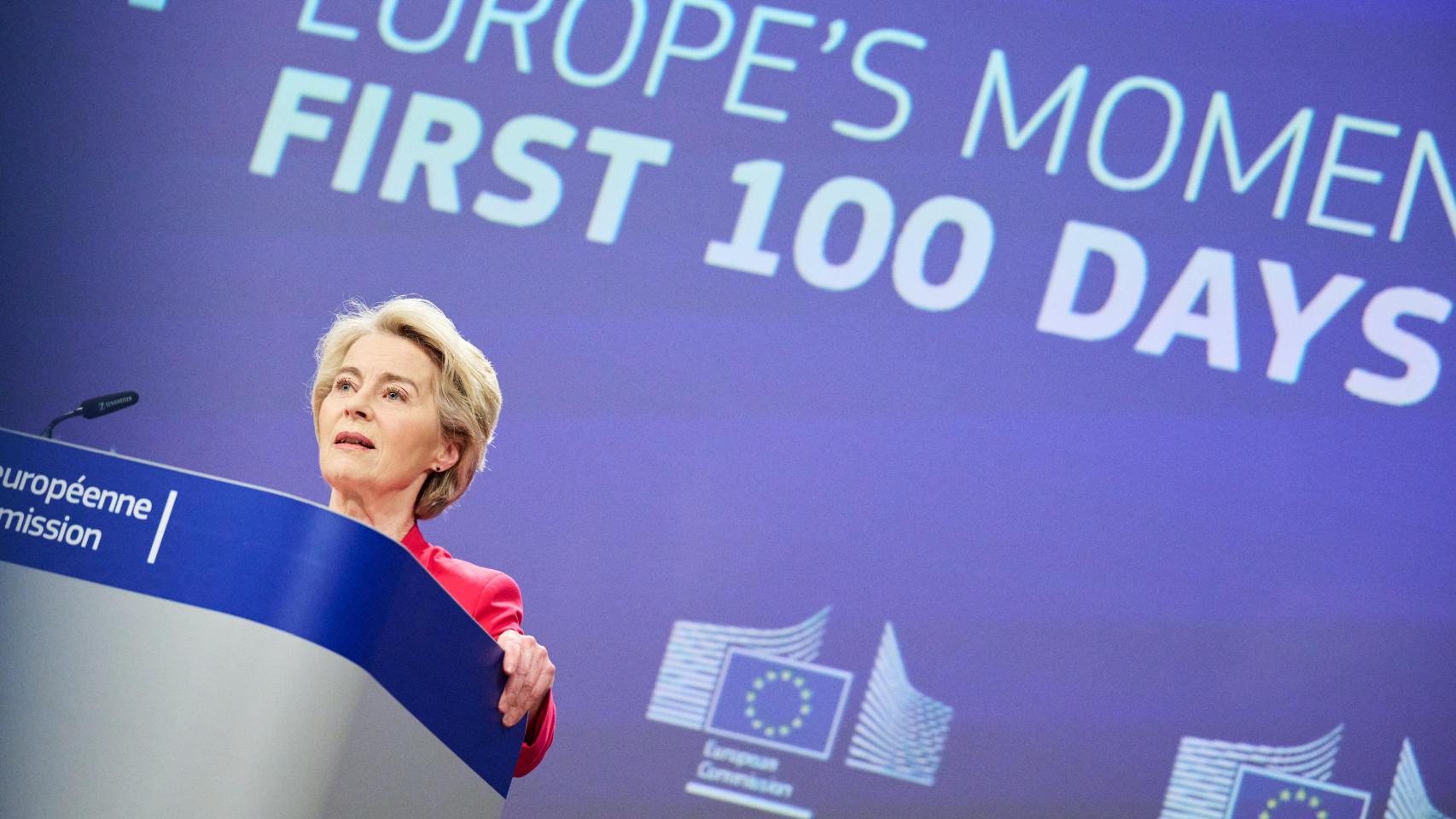 La presidenta de la Comisión, Ursula von der Leyen, durante su rueda de prensa de este domingo en Bruselas