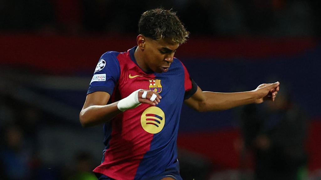 Lamine Yamal, durante el partido frente al Benfica