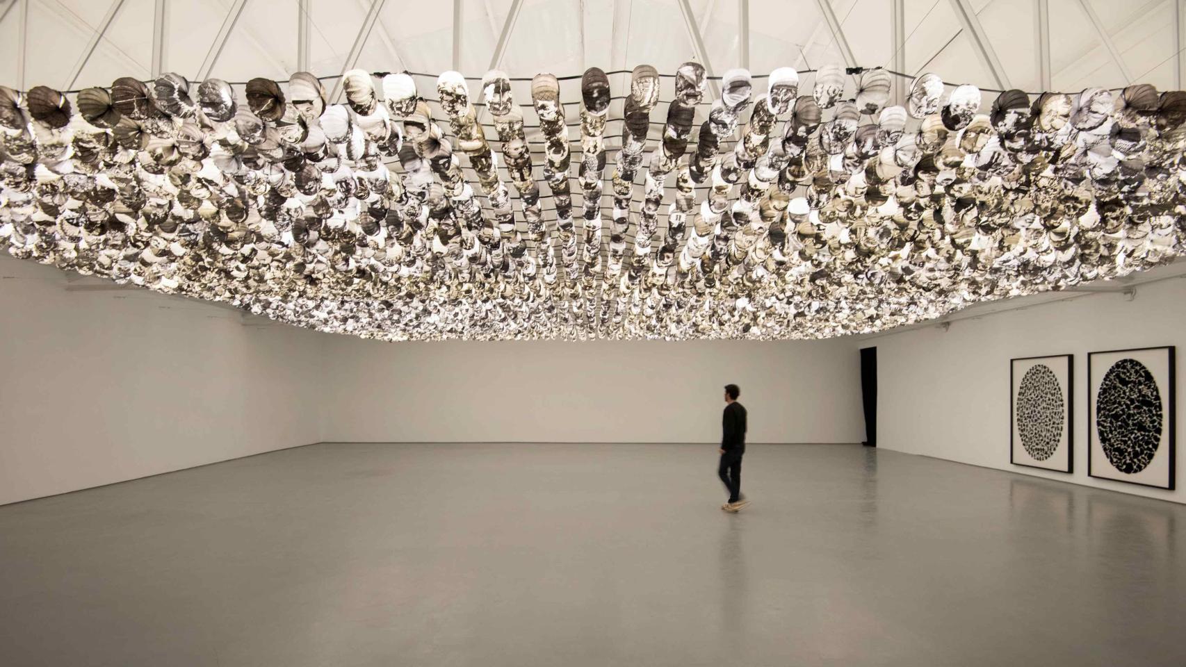 Vista de la exposición de Carlos Aires en la galería Sabrina Amrani. Foto: Cortesía del artista / Sabrina Amrani