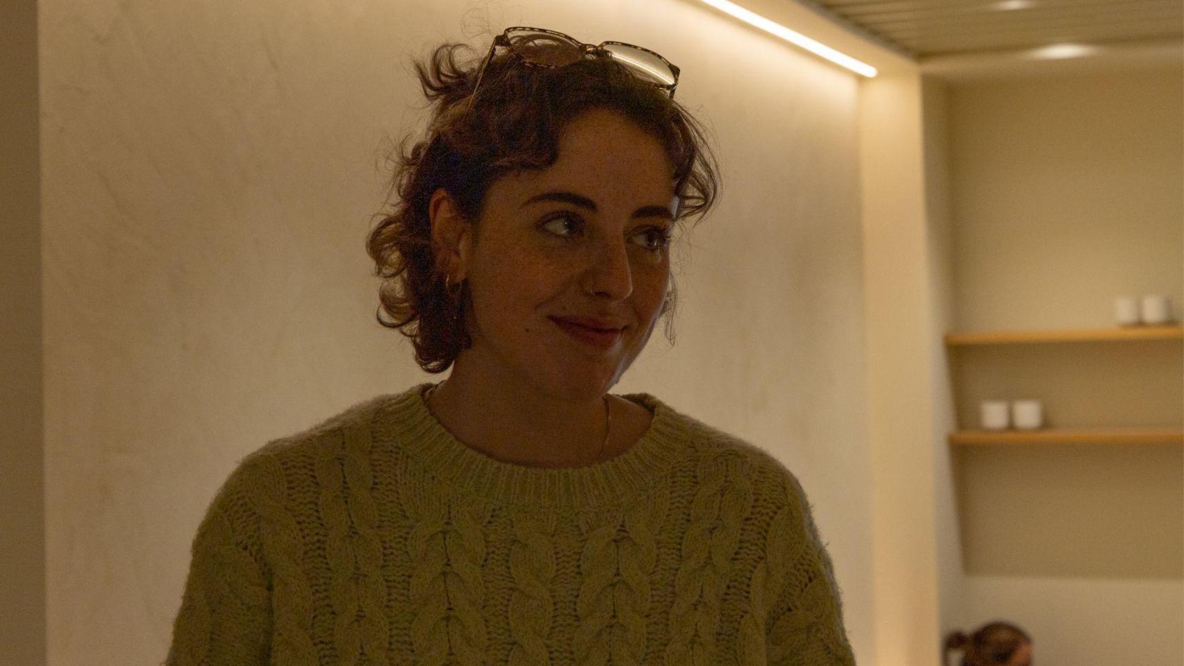 Raquel Cocaño durante unha gravación de Cancrodiario.