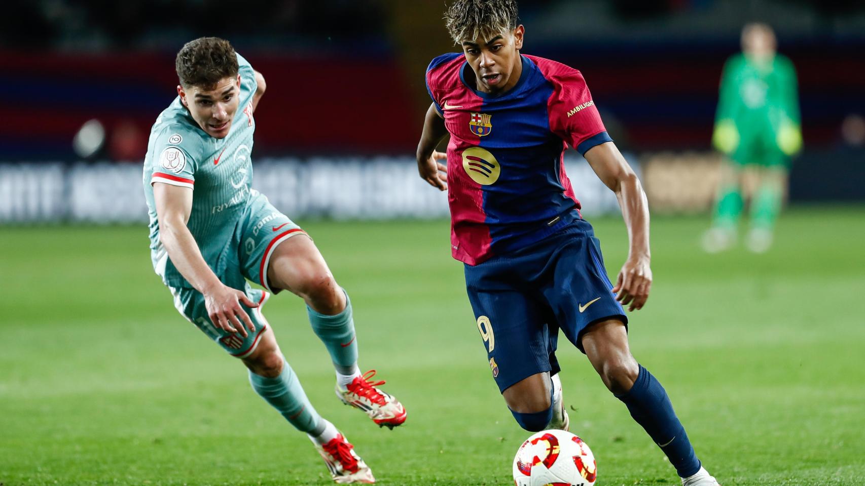 Julián Álvarez y Lamine Yamal