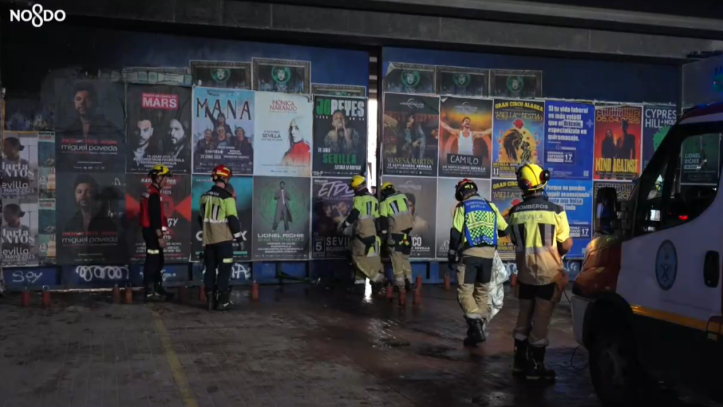 Las compuertas pararían una posible inundación.