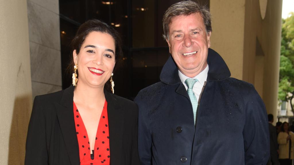 Cayetano  Martínez de Irujo y su pareja, Bárbara Mirjan, en una imagen de archivo.